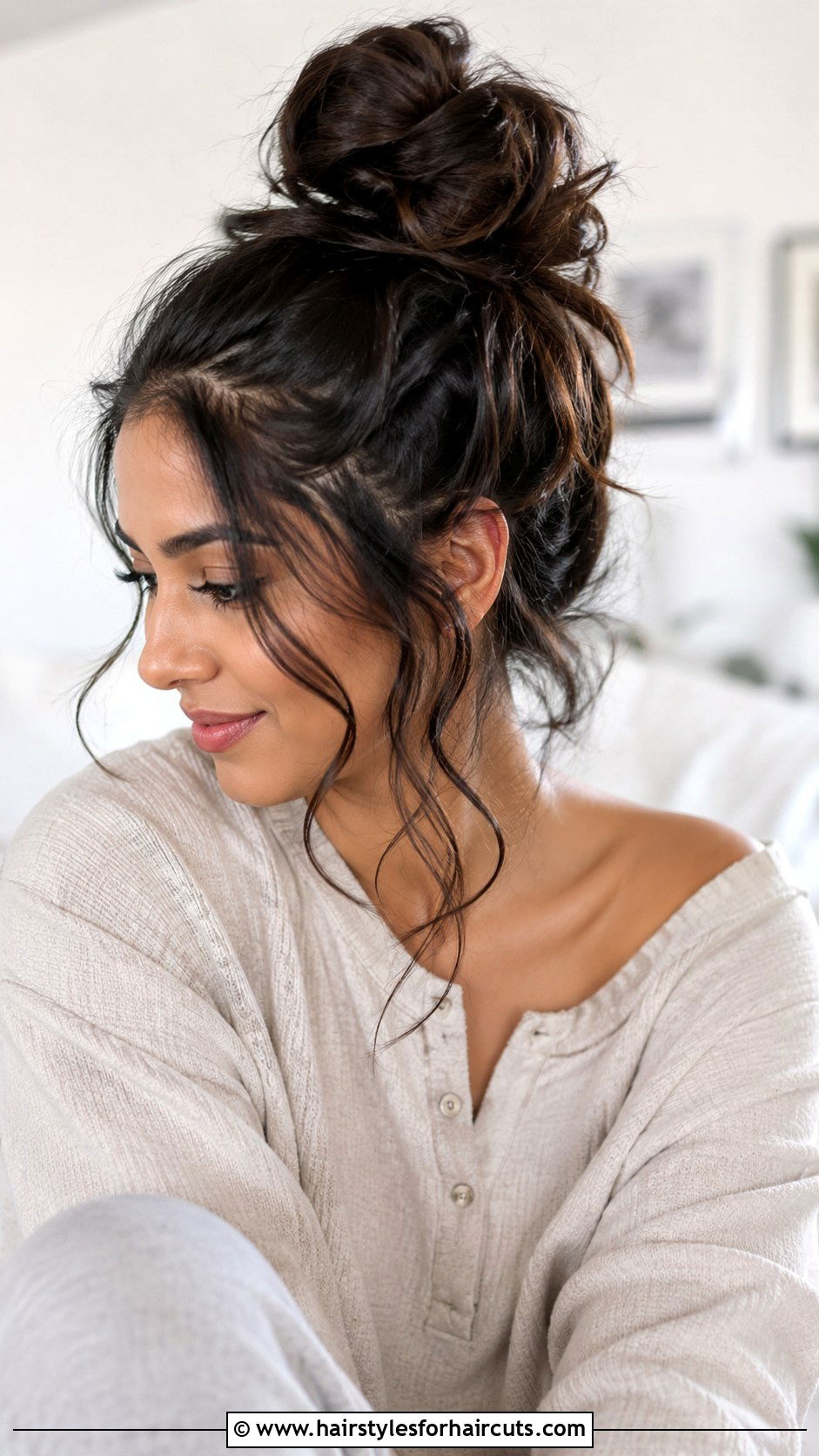 Messy Bun With Curled Pieces - 25 hairstyles with curling iron - 25 hairstyles with curling iron