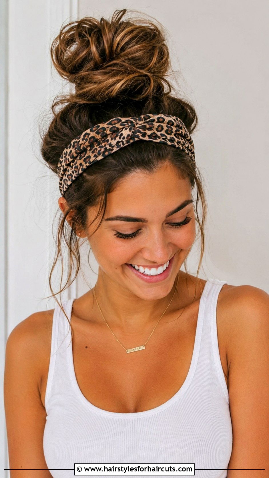 Messy Bun With Headband - 25 4th grade hairstyles - 25 4th grade hairstyles