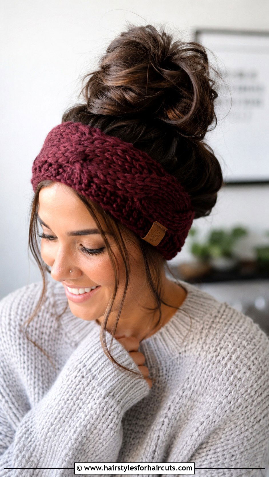 Messy Bun With Knit Headband - 25 cute winter hairstyles for long hair - 25 cute winter hairstyles for long hair