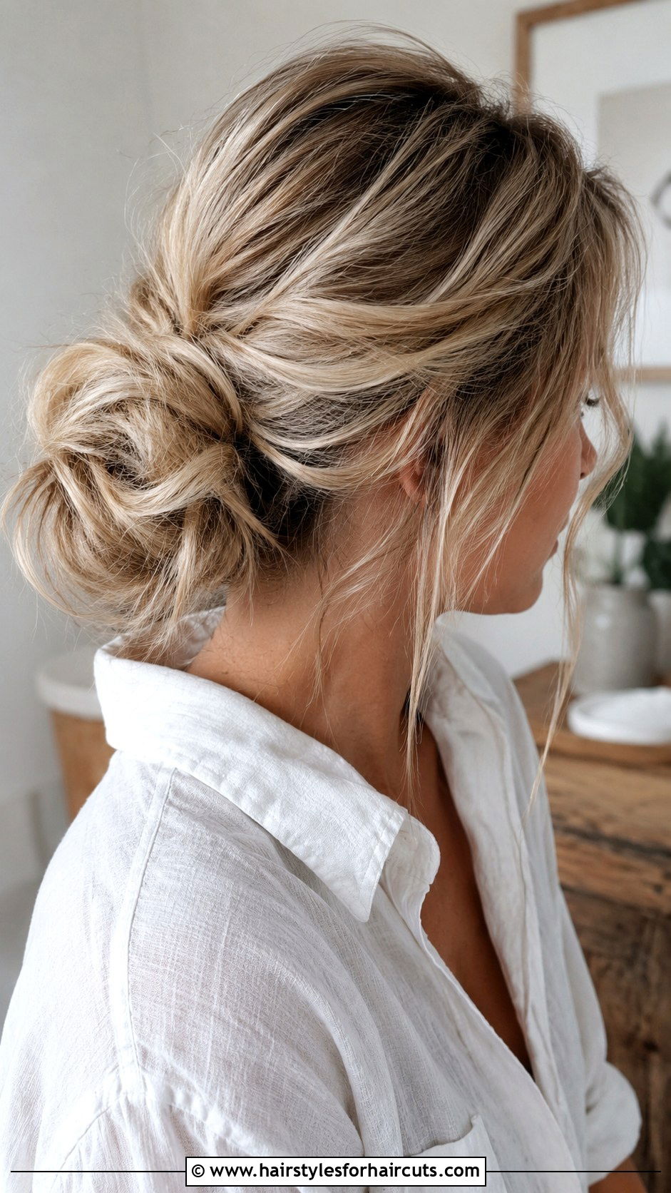 Messy Chignon - 25 chignon hairstyles - 25 chignon hairstyles