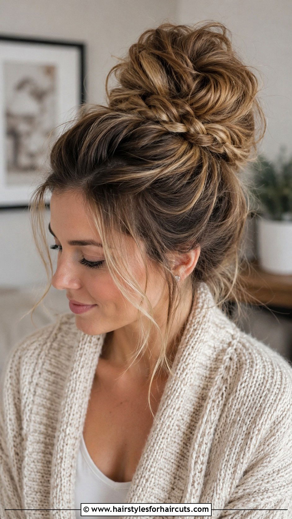 Messy Crown Bun - 25 crown hairstyles - 25 crown hairstyles