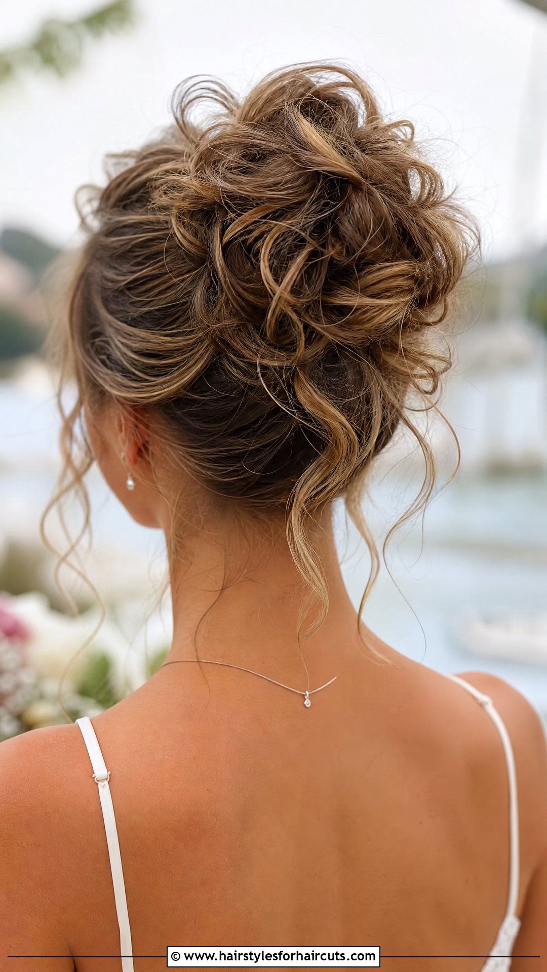 Messy Curly Bun Wedding Hairstyle - 25 wedding hairstyles for thick curly hair - 25 wedding hairstyles for thick curly hair