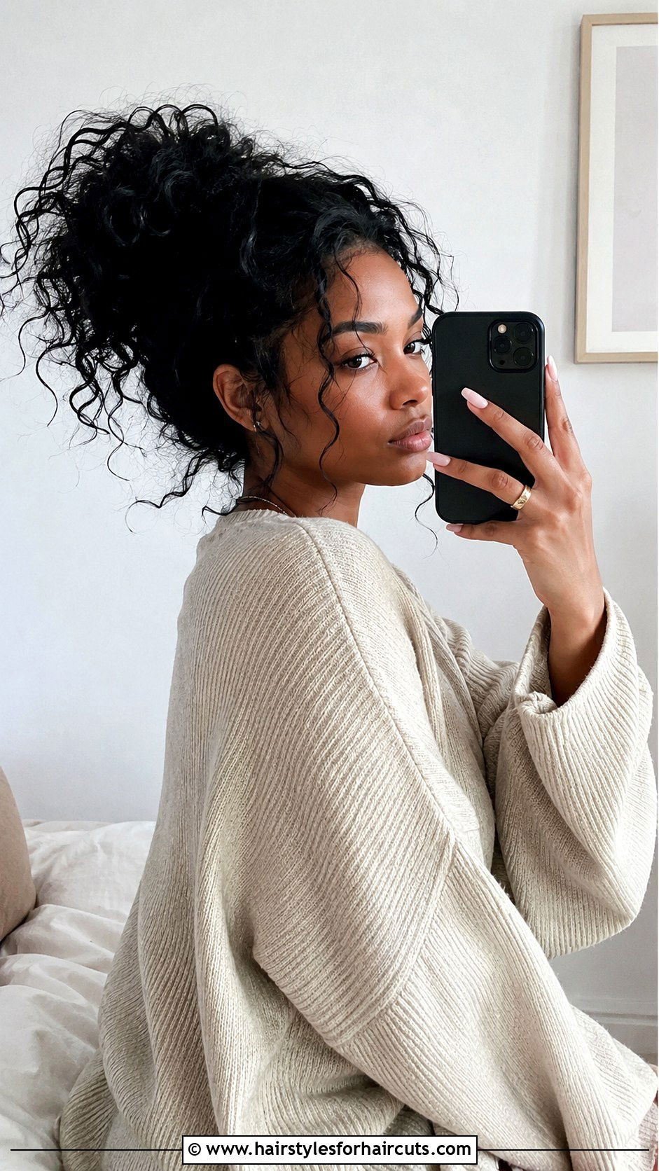 Messy Curly Ponytail - 25 90s ponytail hairstyles black hair - 25 90s ponytail hairstyles black hair
