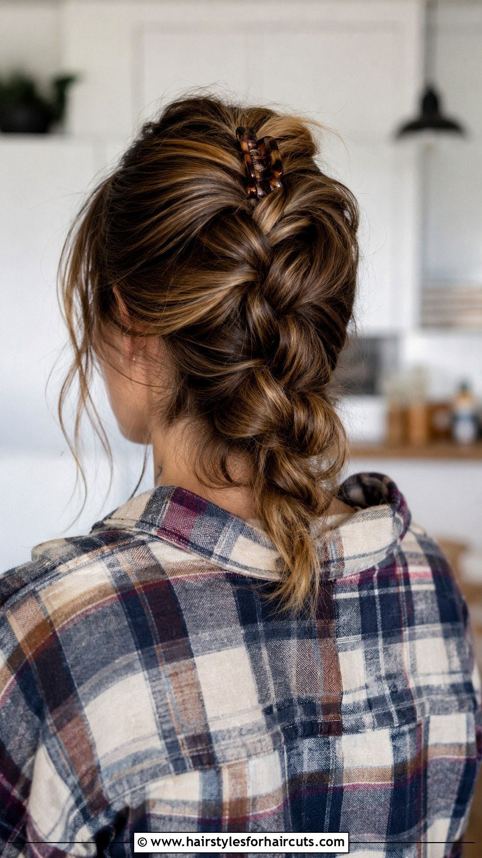 Messy French Braid With Claw Clip - 25 hairstyles with hair clips - 25 hairstyles with hair clips