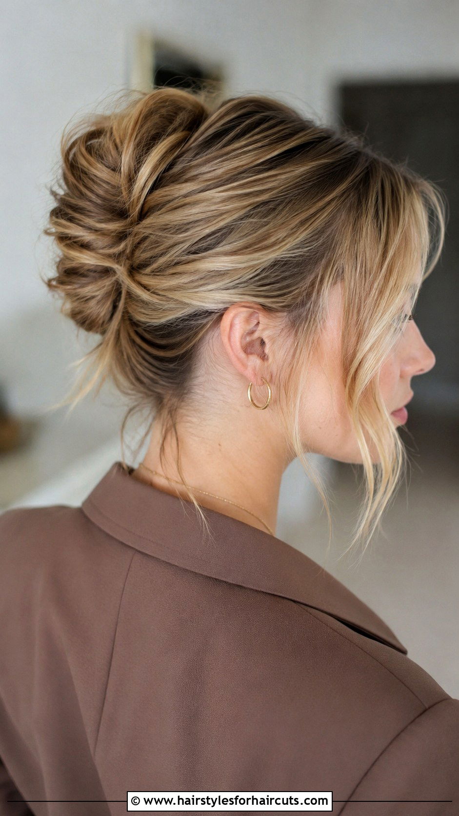 Messy French Twist Medium Hair - 25 medium length hair concert hairstyles - 25 medium length hair concert hairstyles