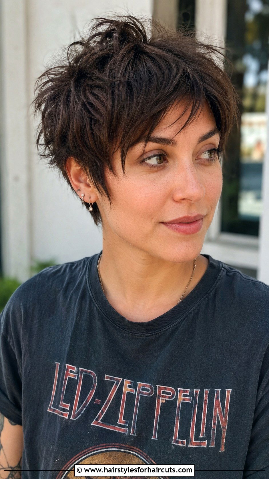 Messy Grunge Pixie Cut - 25 grunge haircuts - 25 grunge haircuts