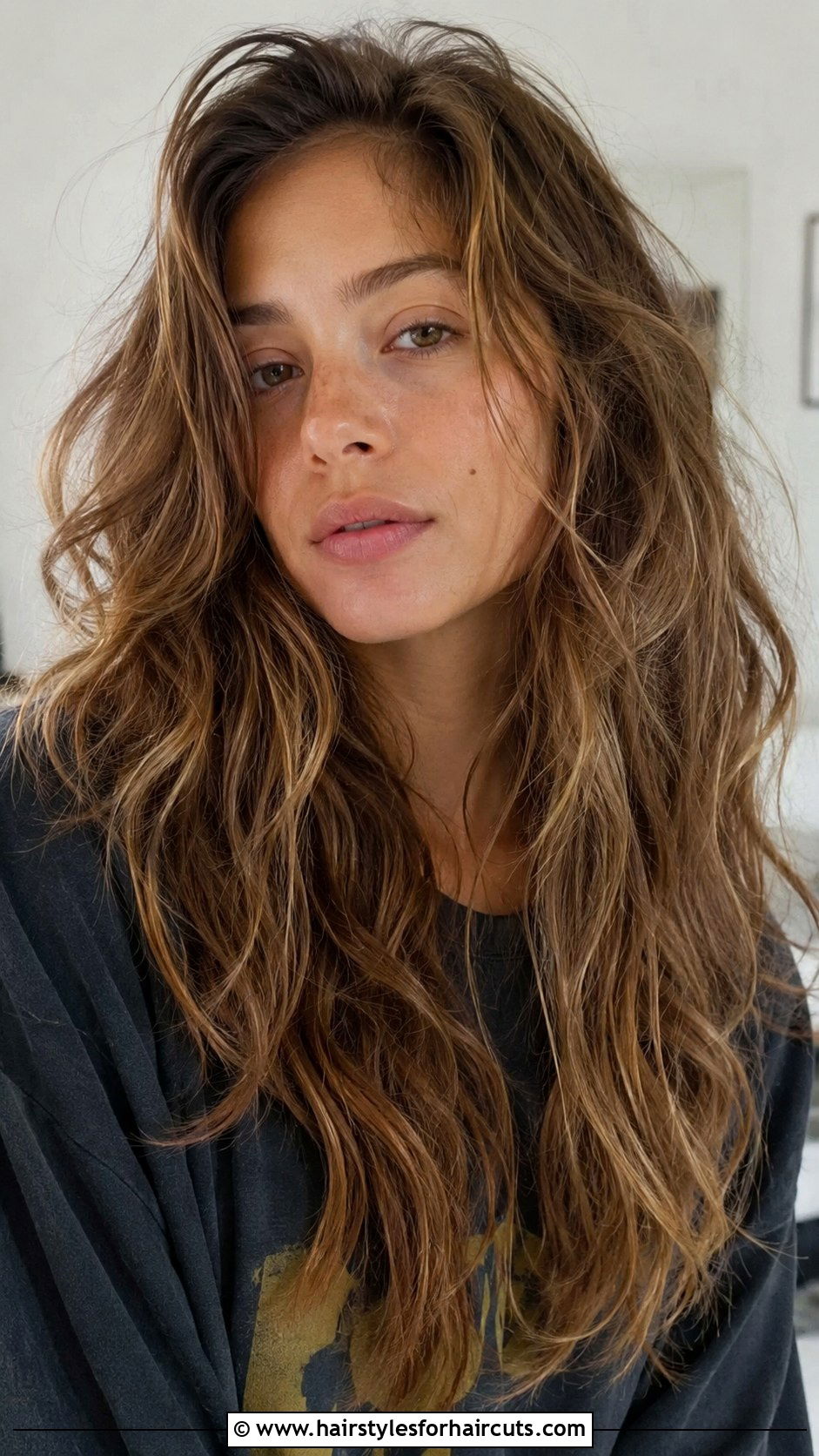 Messy Long Wavy Hair - 25 long hair wavy hairstyles - 25 long hair wavy hairstyles