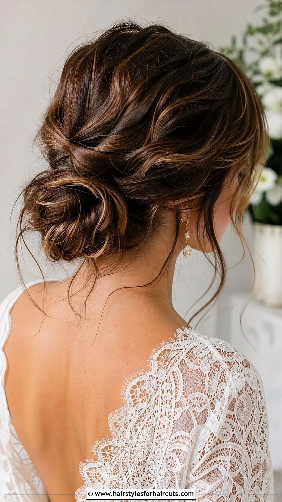 Messy Low Bun - 25 wedding haircuts - 25 wedding haircuts