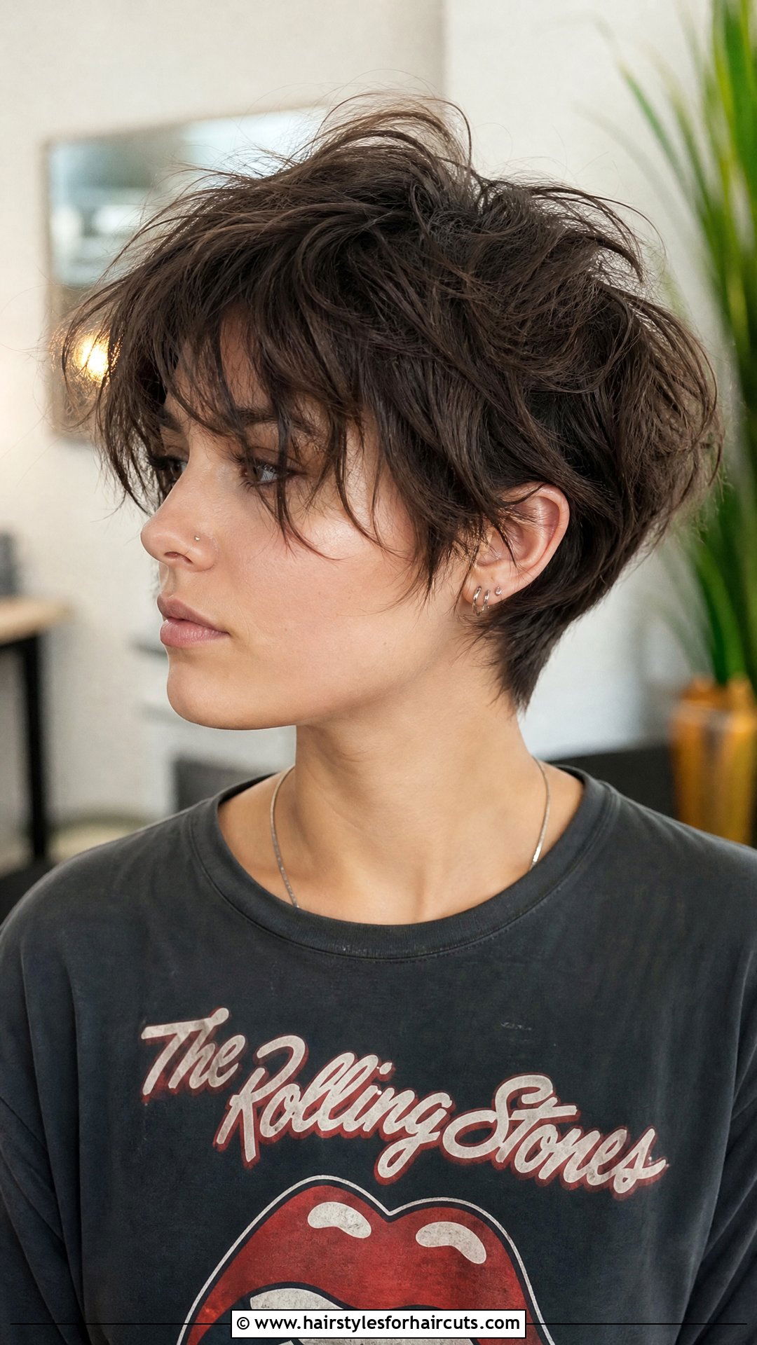 Messy Medium Pixie Haircut - 25 medium pixie haircuts - 25 medium pixie haircuts