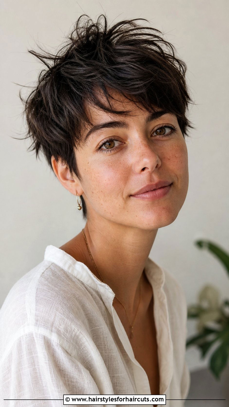 Messy Pixie For Rough Texture - 25 damaged haircuts - 25 damaged haircuts