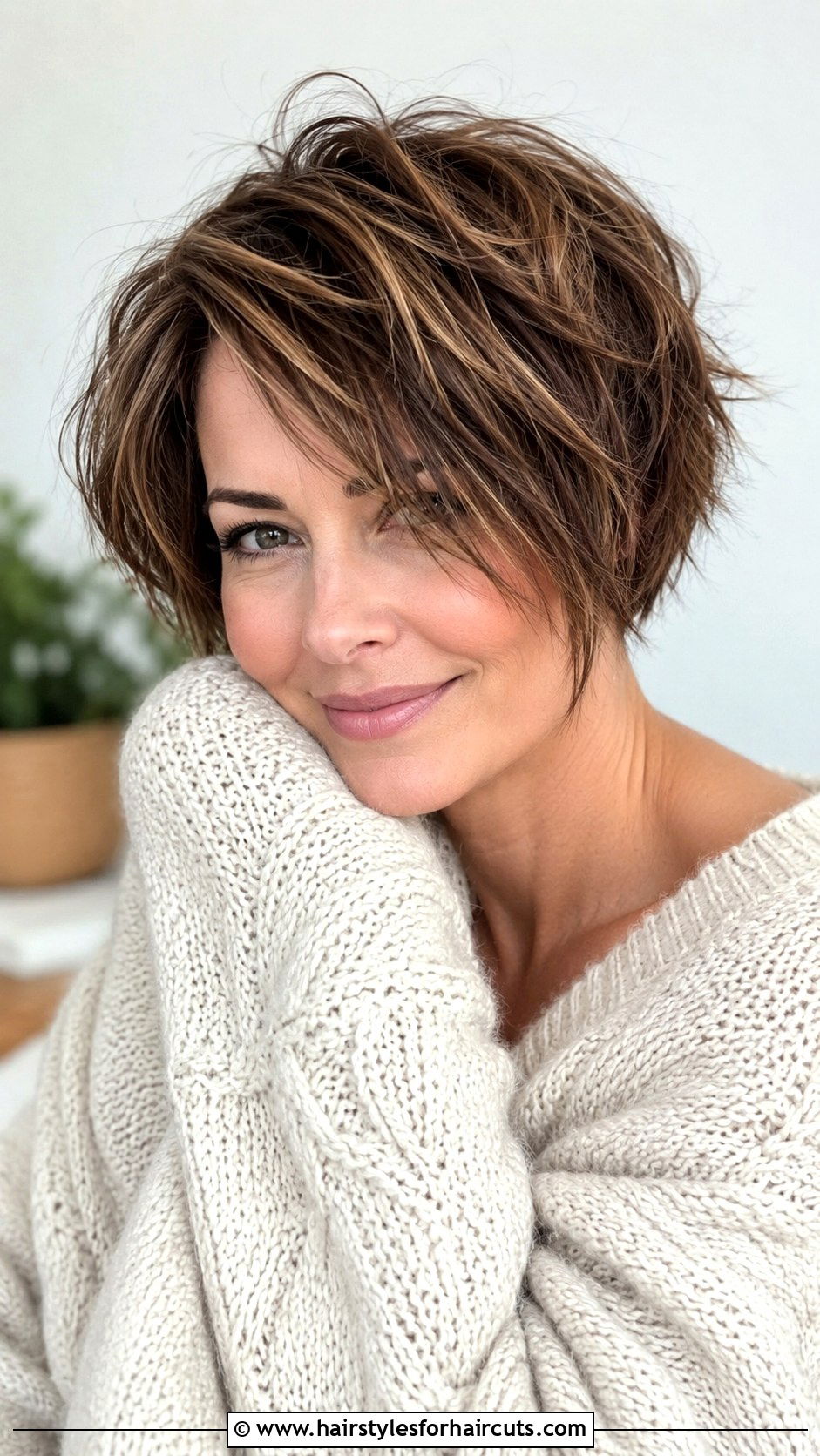 Messy Short Bob For Cancer Patients - 25 cancer haircuts - 25 cancer haircuts
