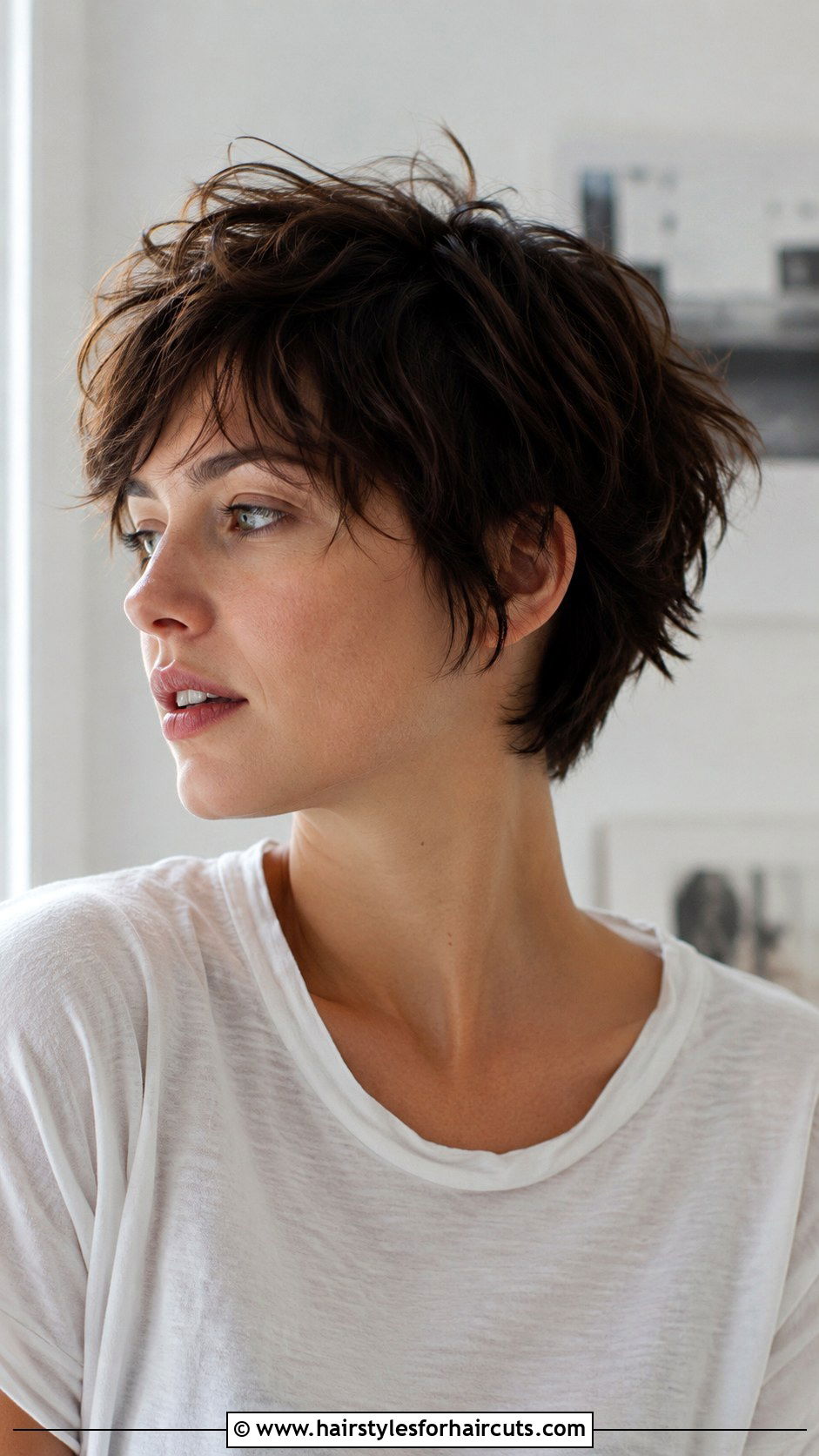Messy Short Haircut - 25 female short hairstyles - 25 female short hairstyles