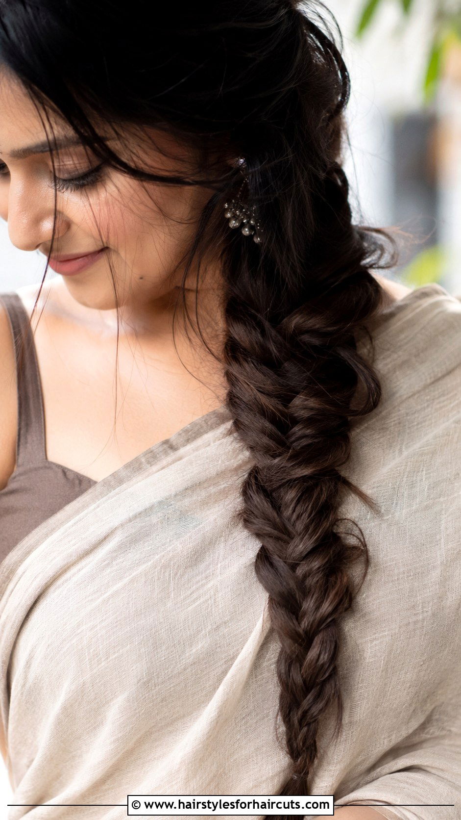 Messy Side Braid With Saree - 25 hairstyles with saree - 25 hairstyles with saree
