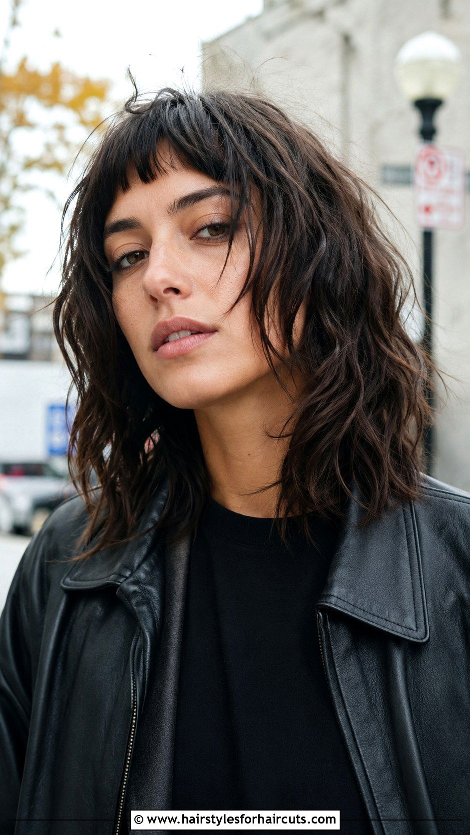 Messy Textured Waves With Micro Bangs - 25 hair down hairstyles - 25 hair down hairstyles