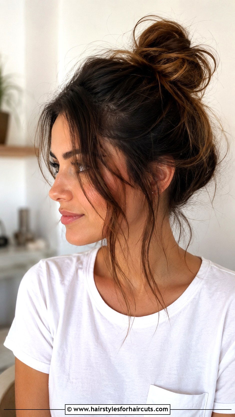 Messy Top Knot Bun - 25 easy bun hairstyles for long hair - 25 easy bun hairstyles for long hair