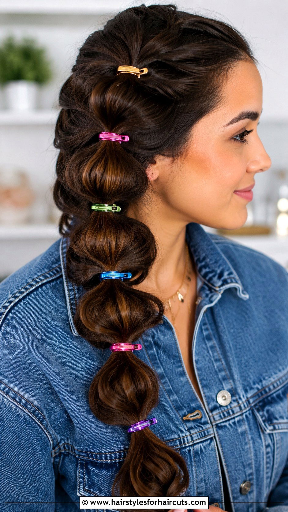 Messy Top Knot With Claw Clip - 25 hairstyles with hair clips - 25 hairstyles with hair clips