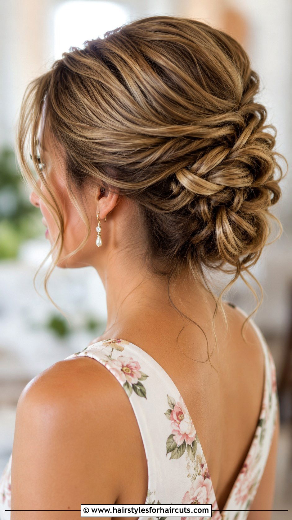 Messy Updo For Medium Hair - 25 summer wedding hairstyles for medium hair - 25 summer wedding hairstyles for medium hair