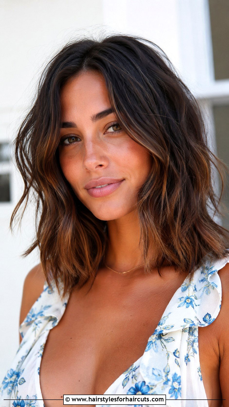 Messy Waves Medium Hair - 25 medium hair hairstyles for women - 25 medium hair hairstyles for women