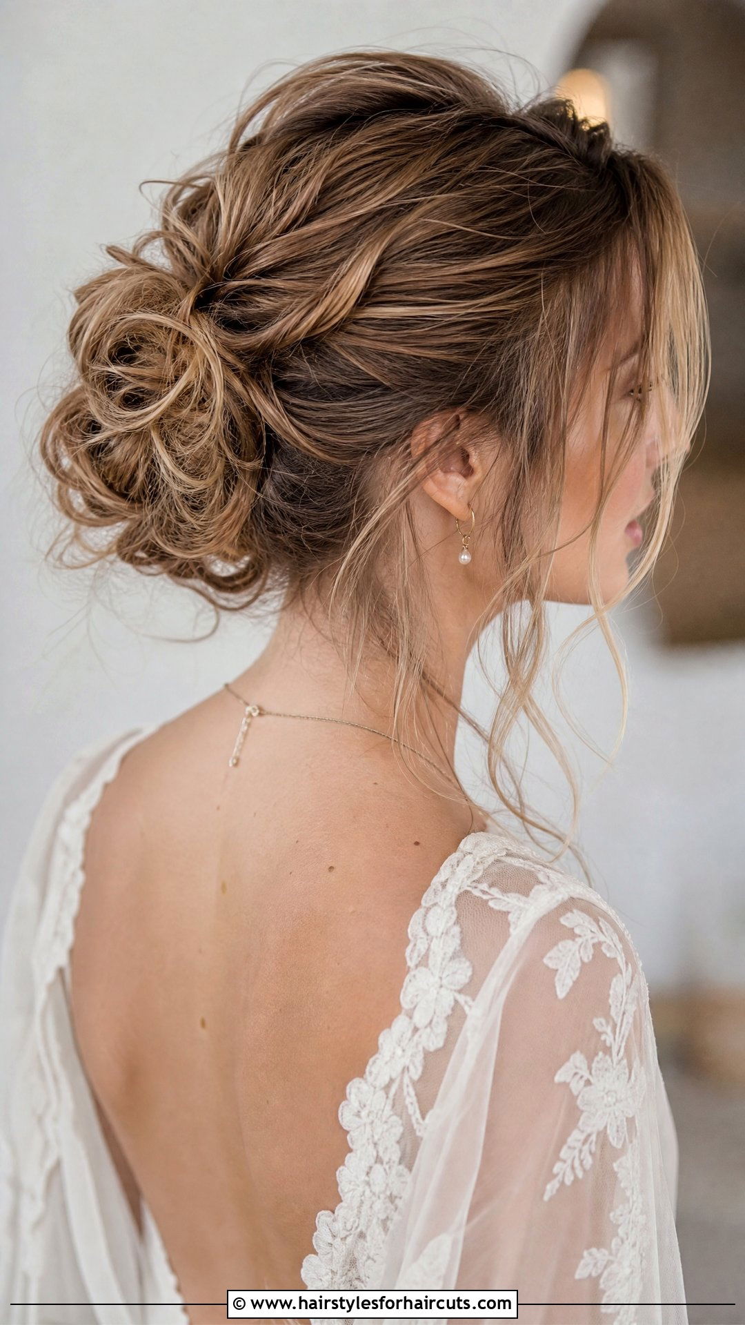 Messy Wedding Updo Bun - 25 wedding updo hairstyles - 25 wedding updo hairstyles