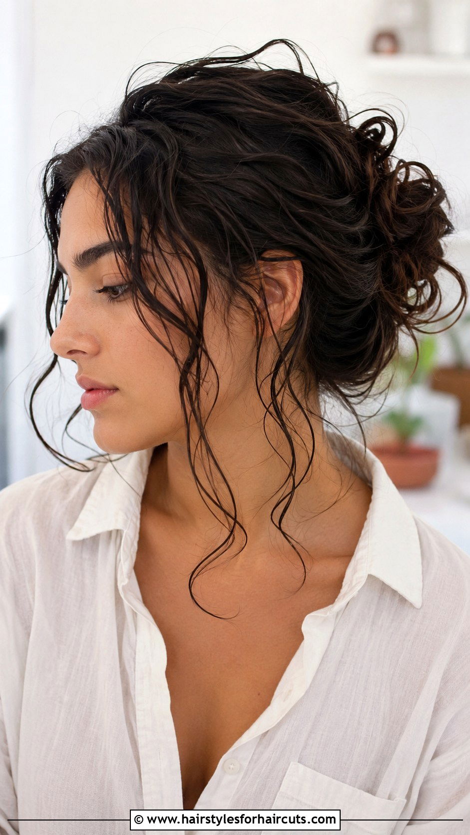 Messy Wet Curly Bun With Face Frames - 25 cute hairstyles for wet curly hair - 25 cute hairstyles for wet curly hair
