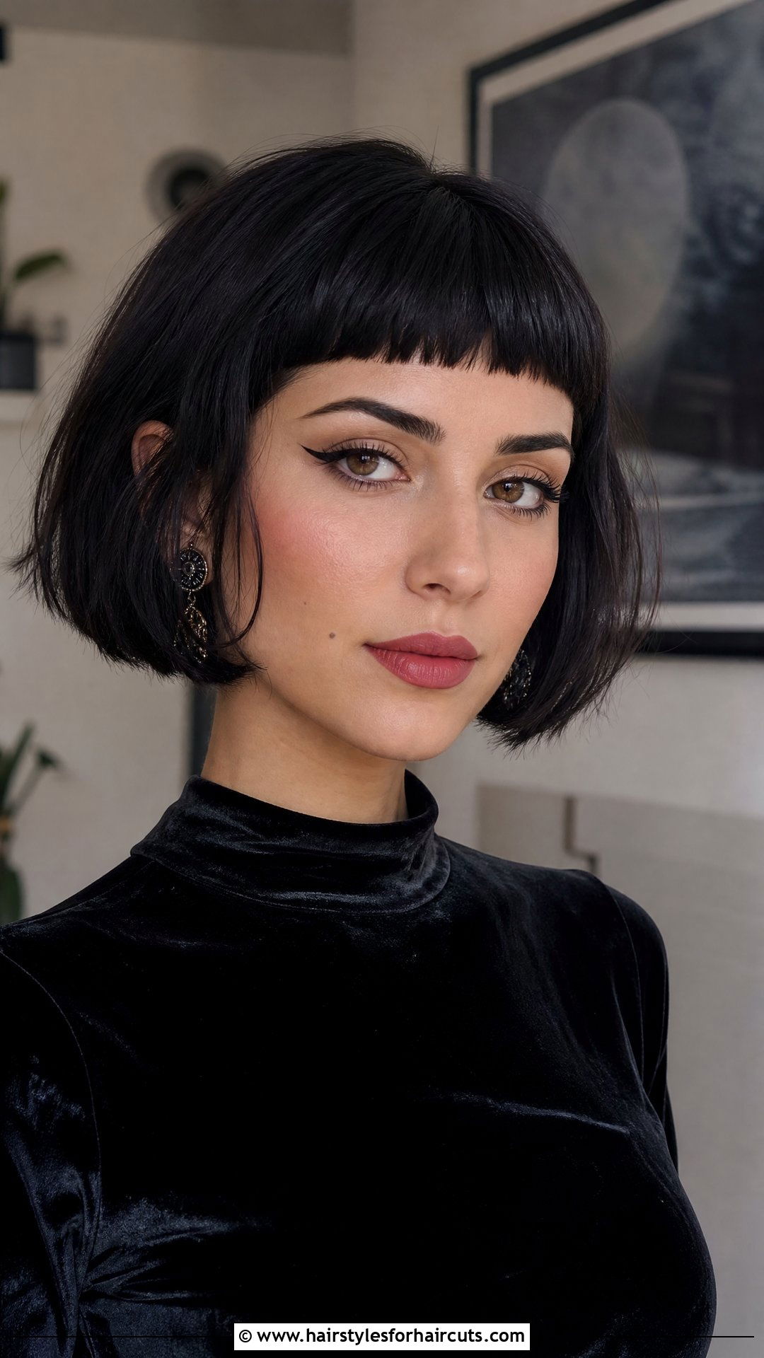 Micro Bang Witchy Bob - 25 witch hairstyles for short hair - 25 witch hairstyles for short hair