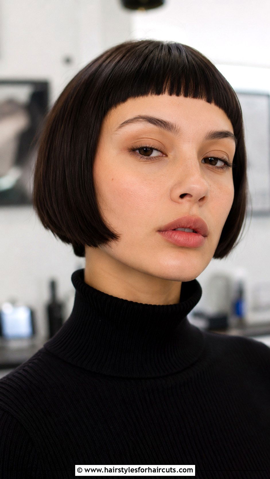 Micro Bangs Bob - 25 craziest haircuts - 25 craziest haircuts
