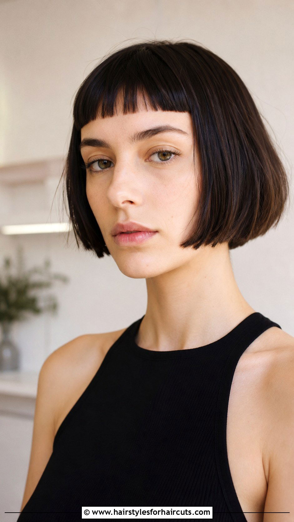 Micro Bangs Bob - 25 haircuts designs - 25 haircuts designs