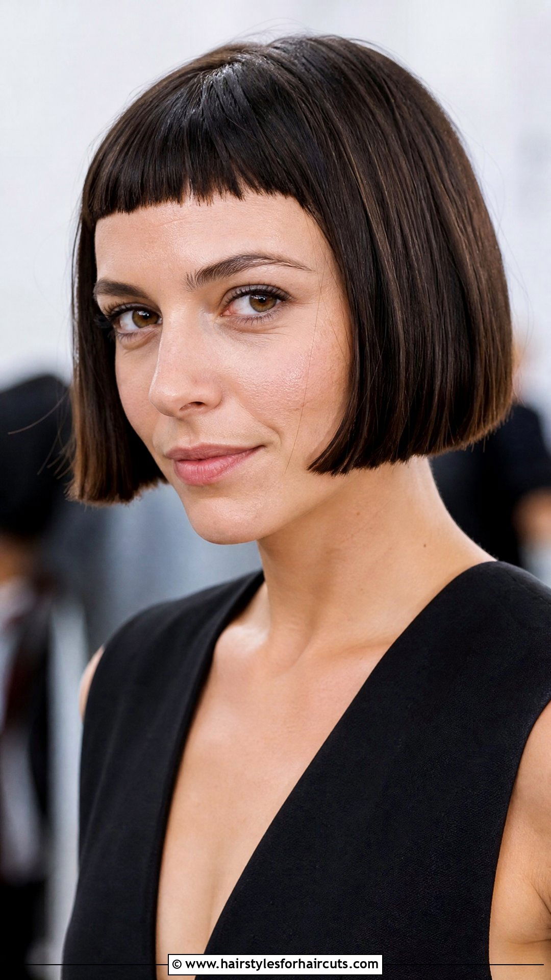 Micro Bangs Bob - 25 haircuts for fine straight hair women - 25 haircuts for fine straight hair women