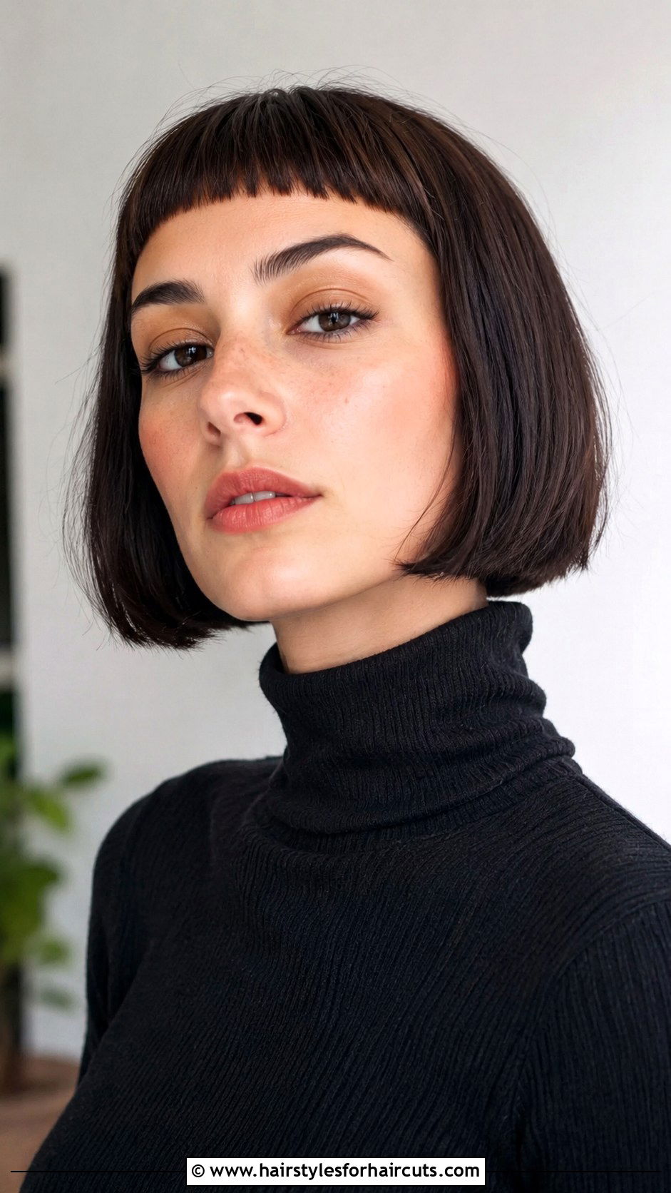 Micro Bangs Bob - 25 short hairstyles pic - 25 short hairstyles pic