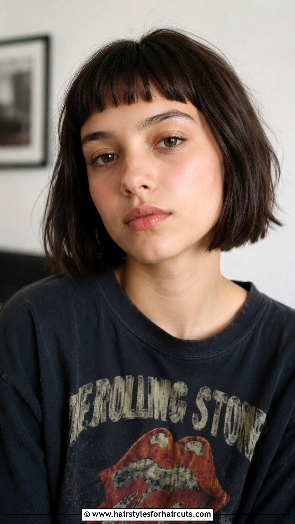 Micro Bangs Bob Haircut - 25 haircuts pic - 25 haircuts pic