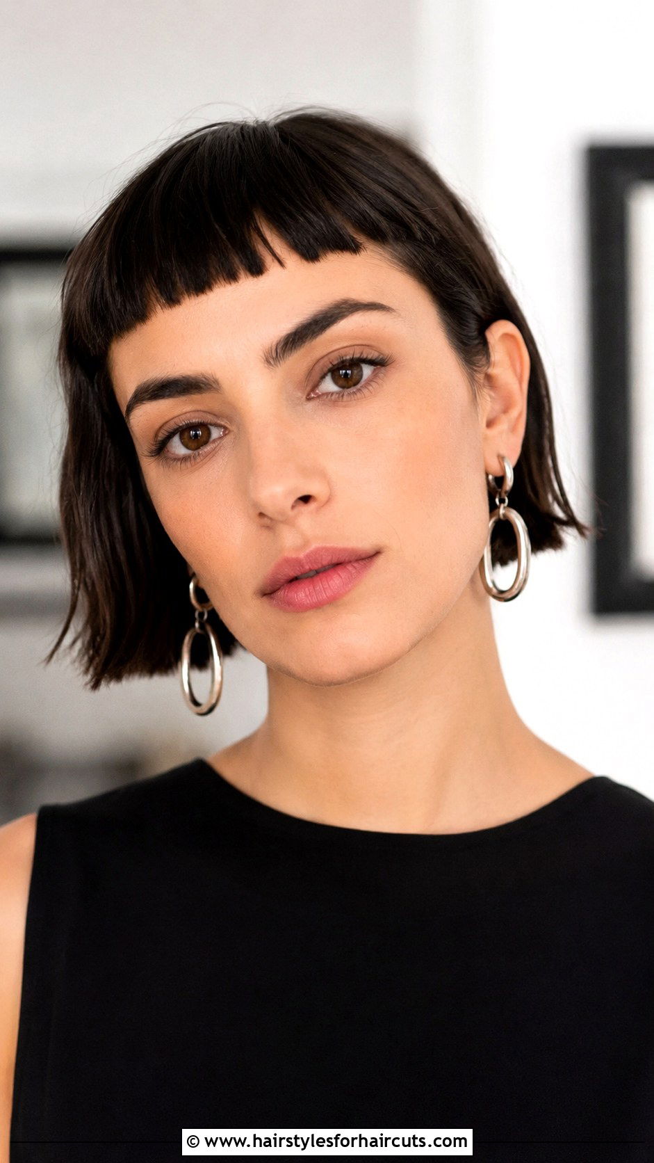 Micro Bangs Bob Haircut - 25 cheap haircuts for women - 25 cheap haircuts for women