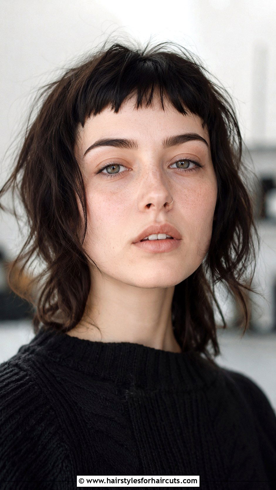 Micro Bangs Grunge Haircut - 25 grunge hairstyles - 25 grunge hairstyles