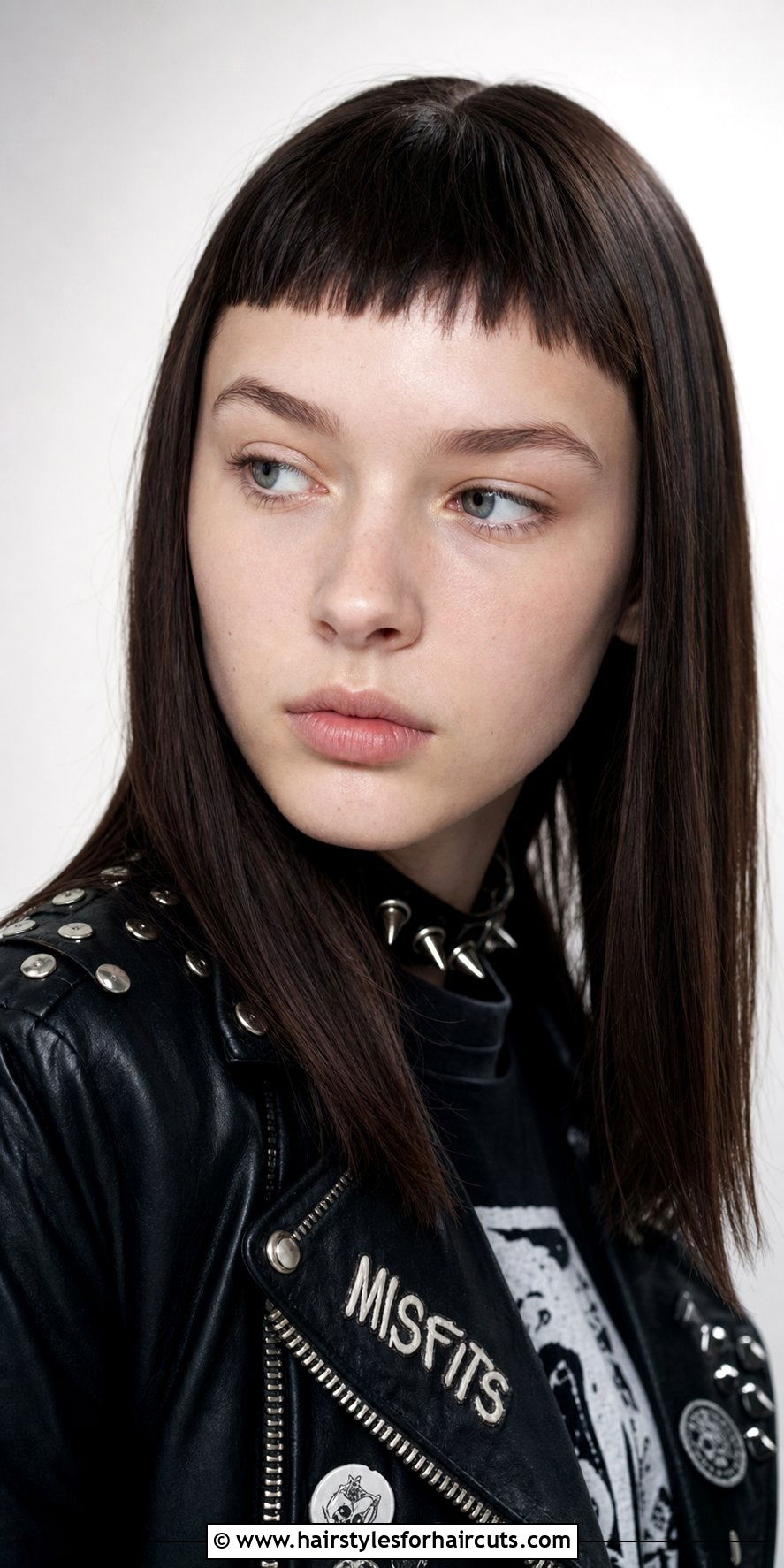 Micro Bangs Haircut - 25 cool teen haircuts - 25 cool teen haircuts