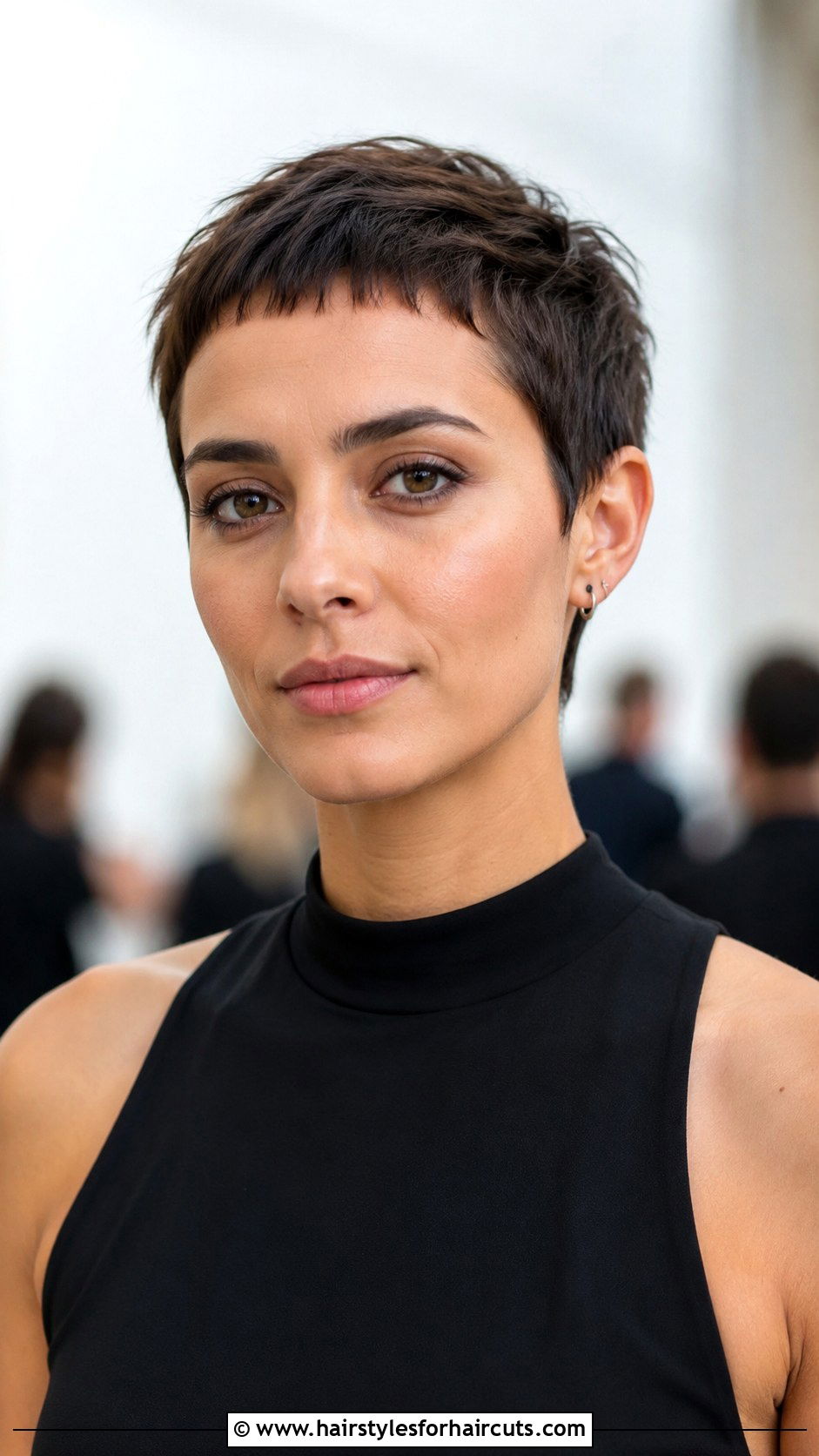 Micro Bangs Pixie - 25 haircuts simulator game - 25 haircuts simulator game