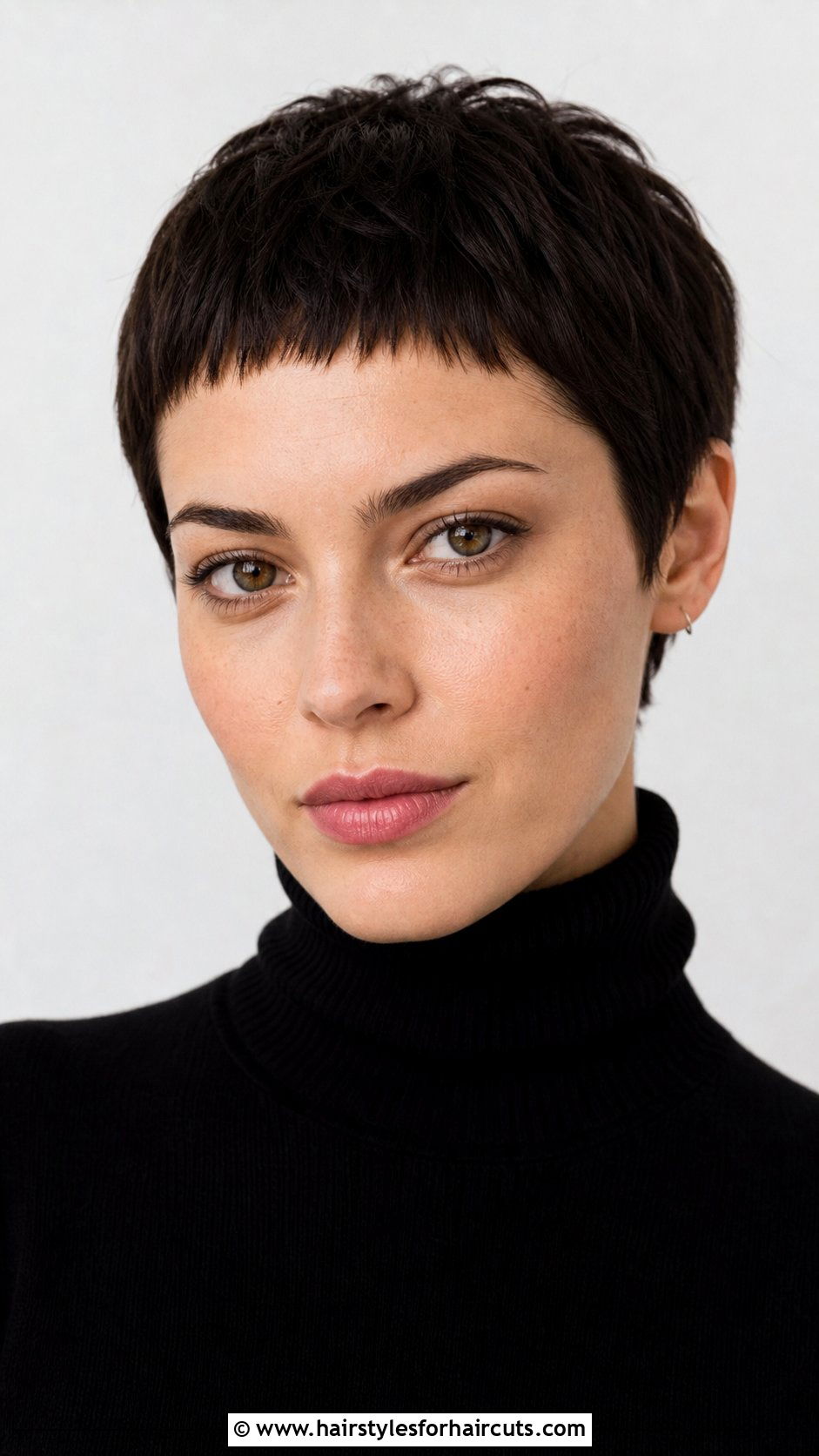 Micro Bangs Pixie Cut - 25 short hairstyles for white women - 25 short hairstyles for white women