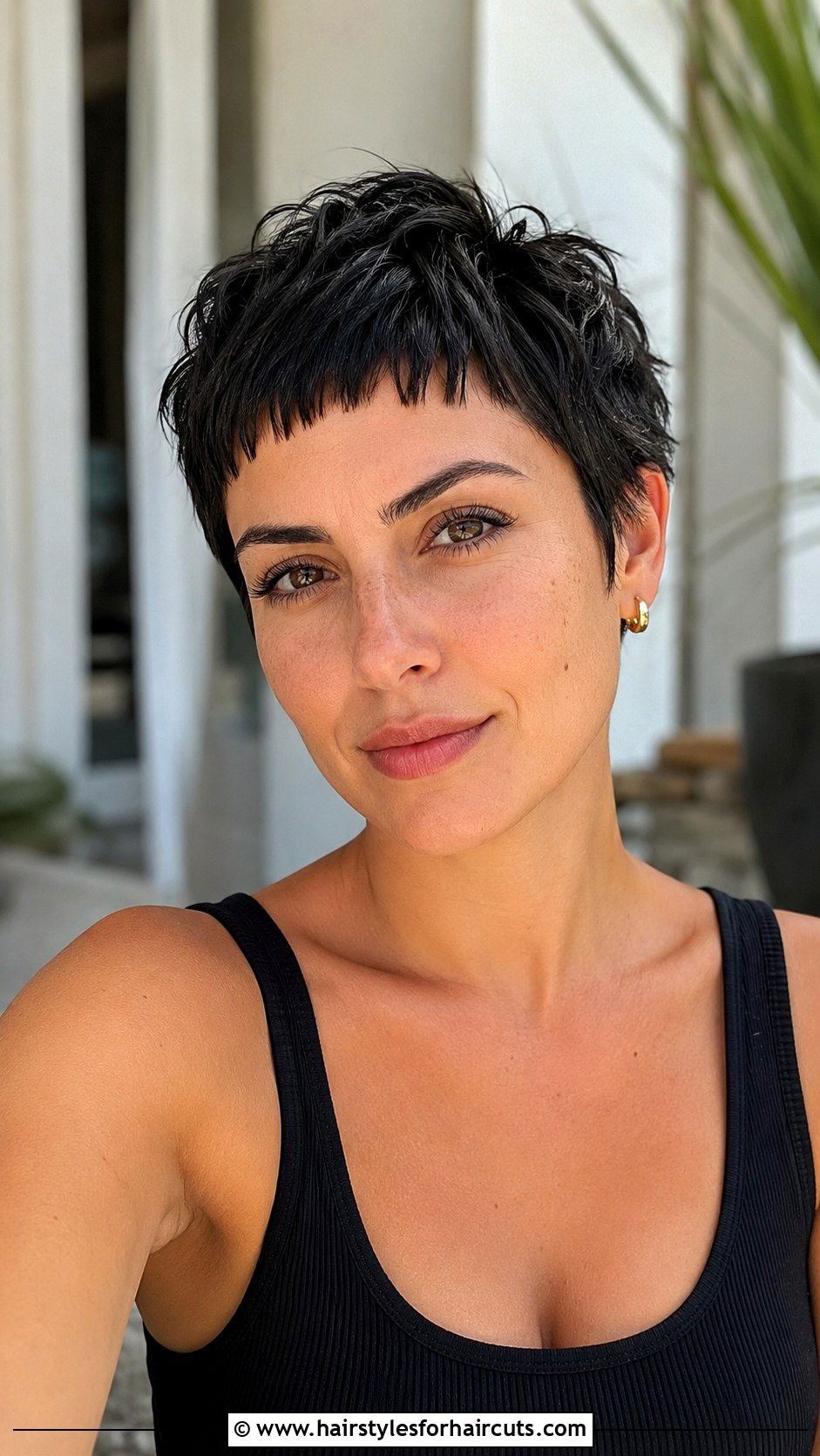 Micro Bangs Pixie Cut - 25 best haircuts for fine straight hair - 25 best haircuts for fine straight hair