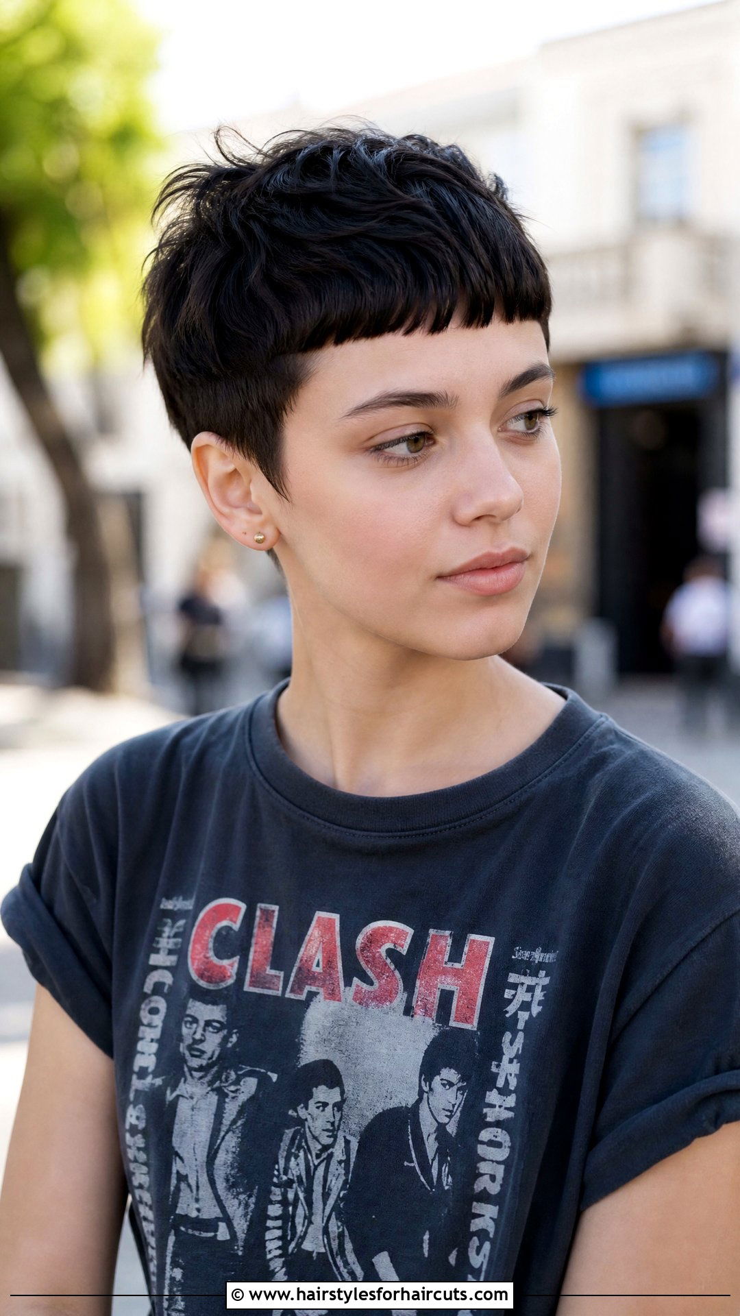 Micro Bangs Pixie Drawing - 25 haircuts drawing - 25 haircuts drawing