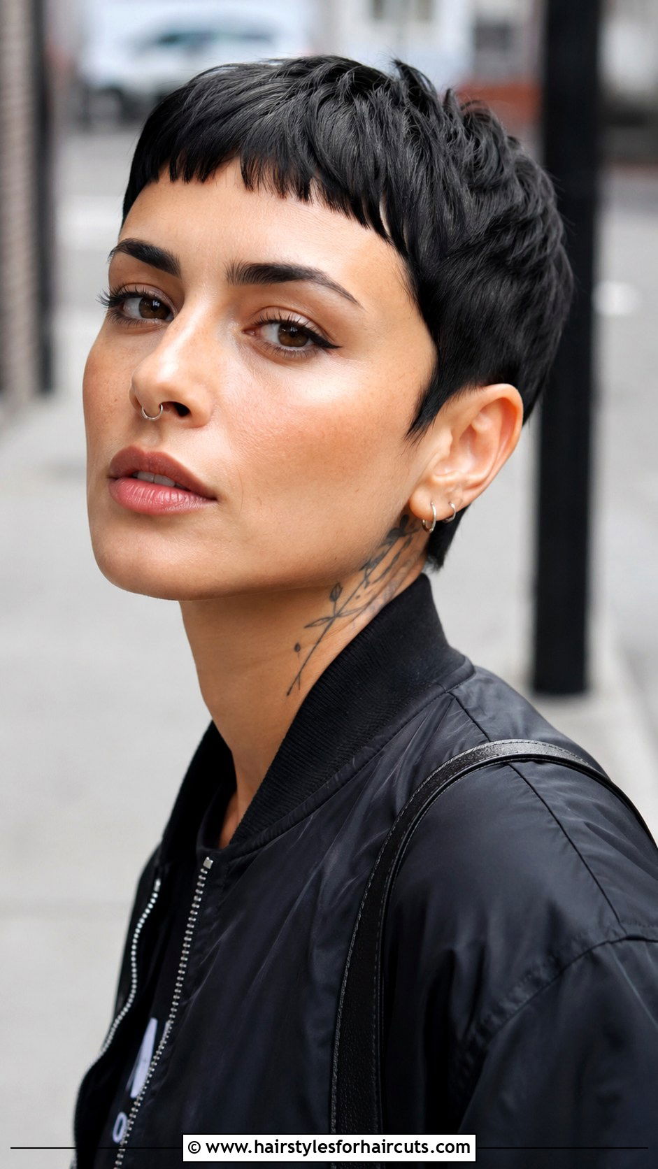 Micro Bangs Pixie Haircut - 25 famous haircuts - 25 famous haircuts