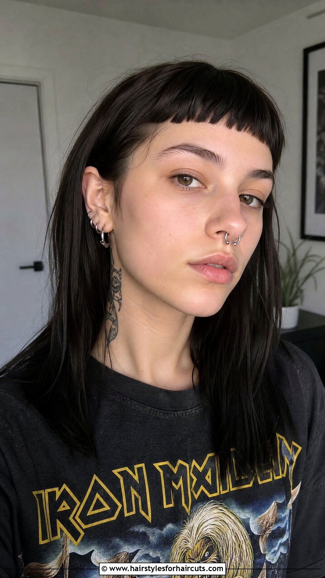 Micro Bangs Straight Hair - 25 nonbinary haircuts for straight hair - 25 nonbinary haircuts for straight hair