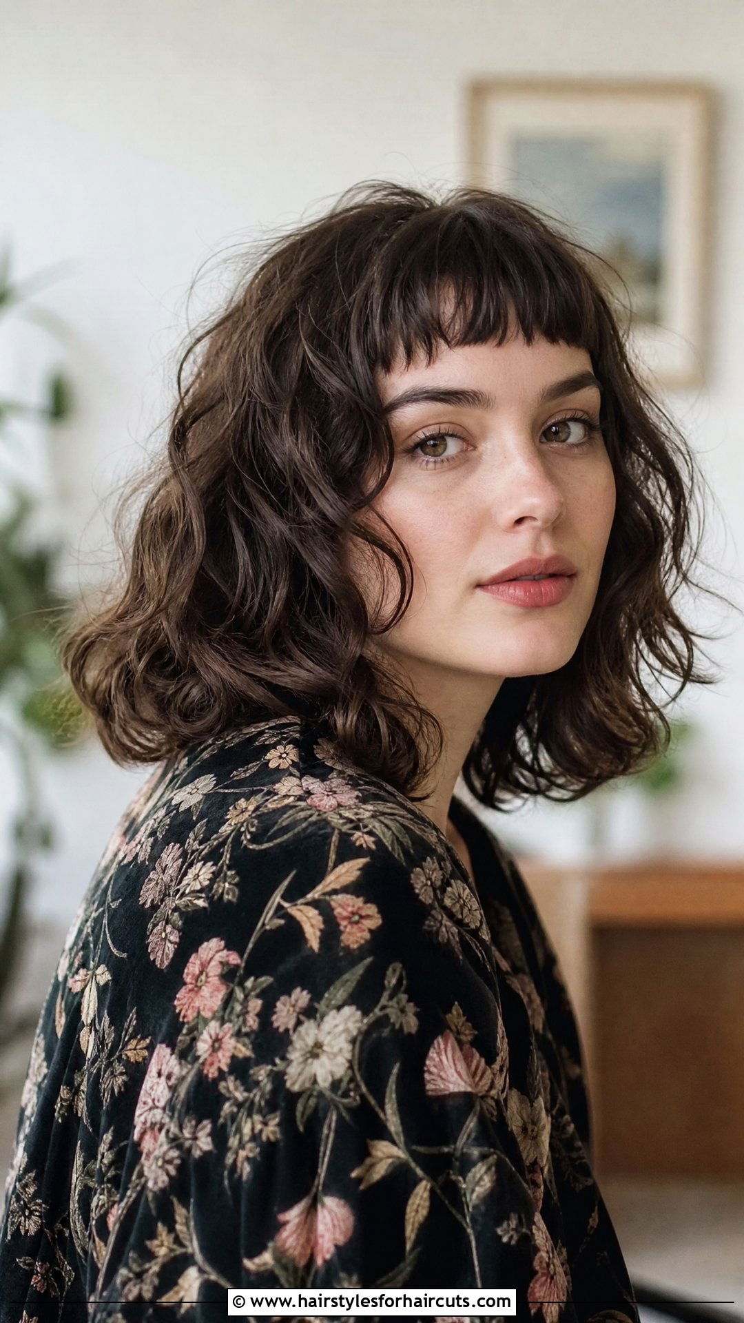Micro Bangs Wavy Hair - 25 womens hairstyles for thick wavy hair - 25 womens hairstyles for thick wavy hair