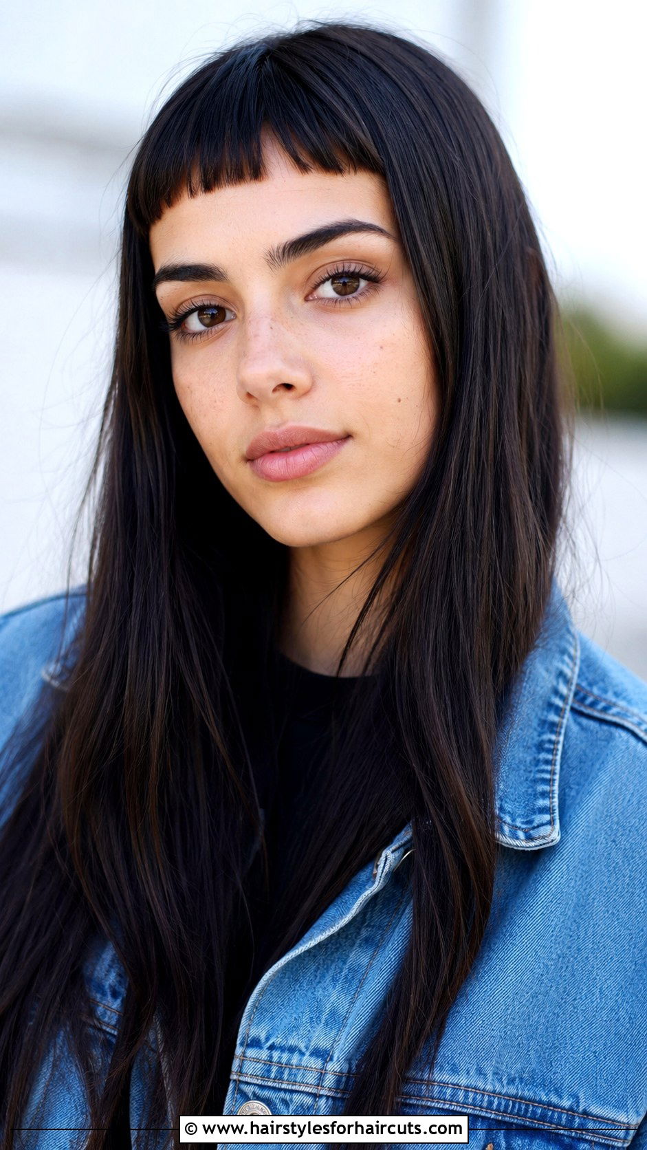 Micro Bangs With Long Hair - 25 egirl hairstyles - 25 egirl hairstyles