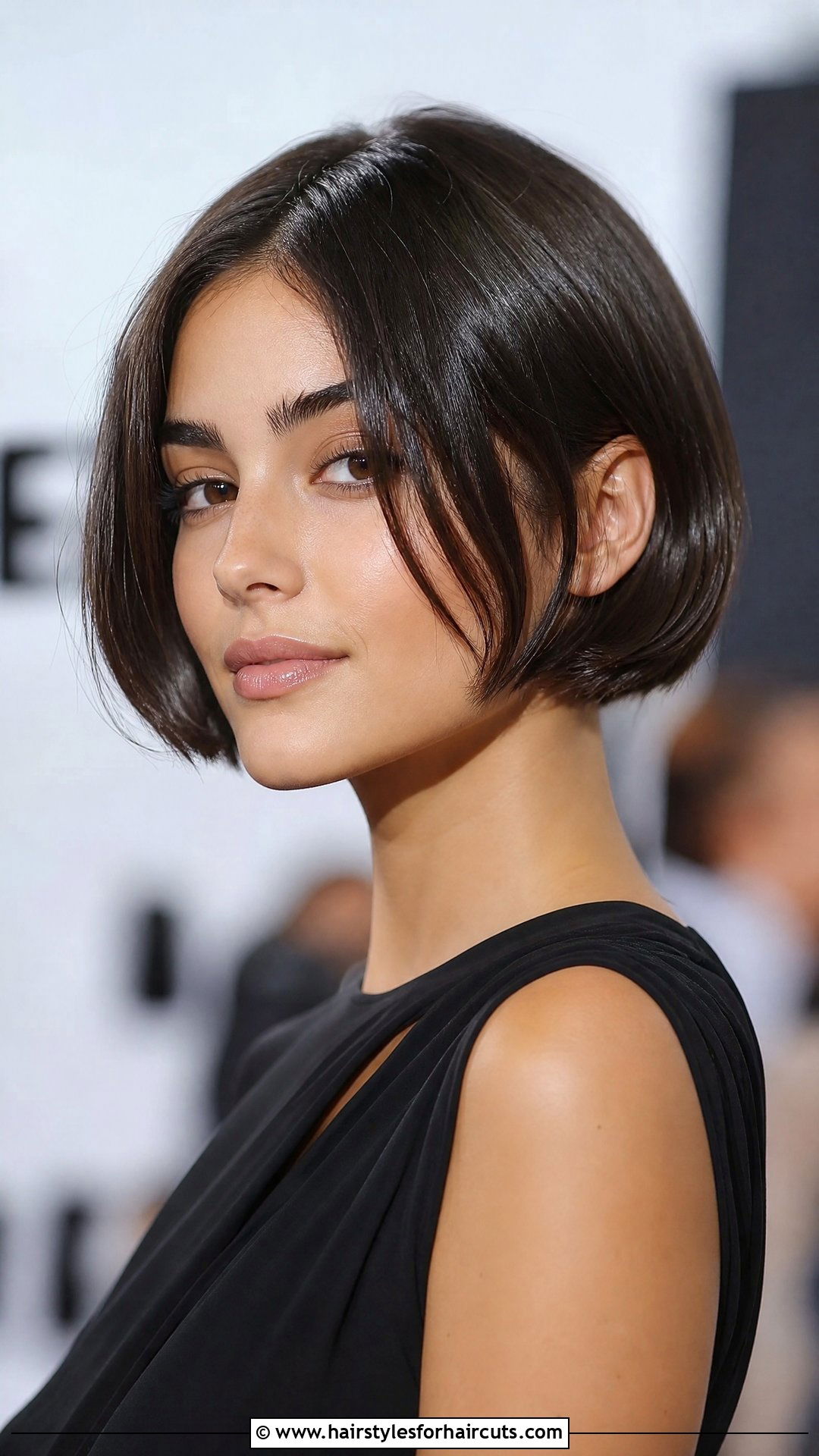 Micro Blunt Bob - 25 blunt bob haircuts for fine hair - 25 blunt bob haircuts for fine hair