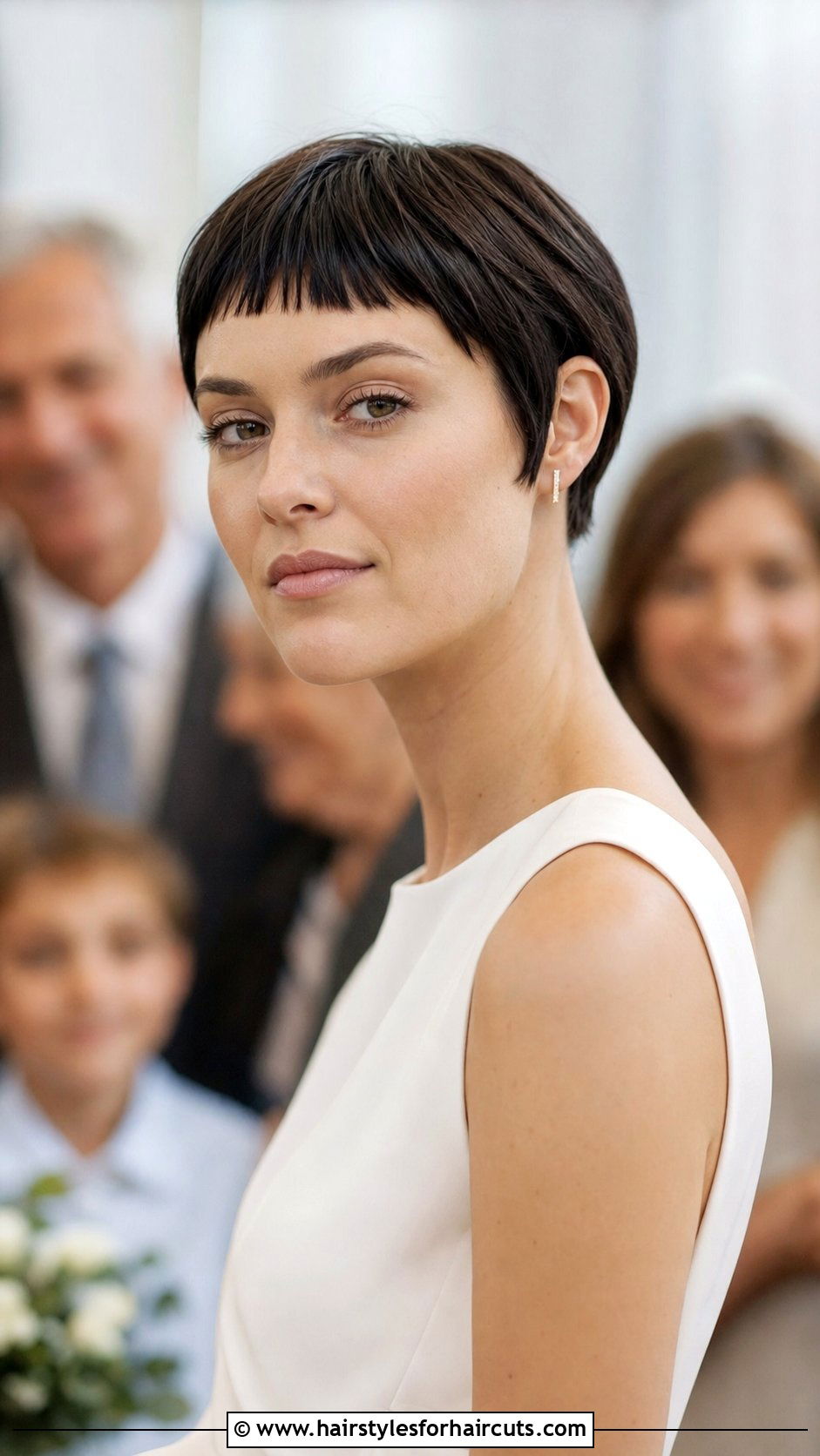 Micro Bob - 25 hairstyles ideas for women - 25 hairstyles ideas for women