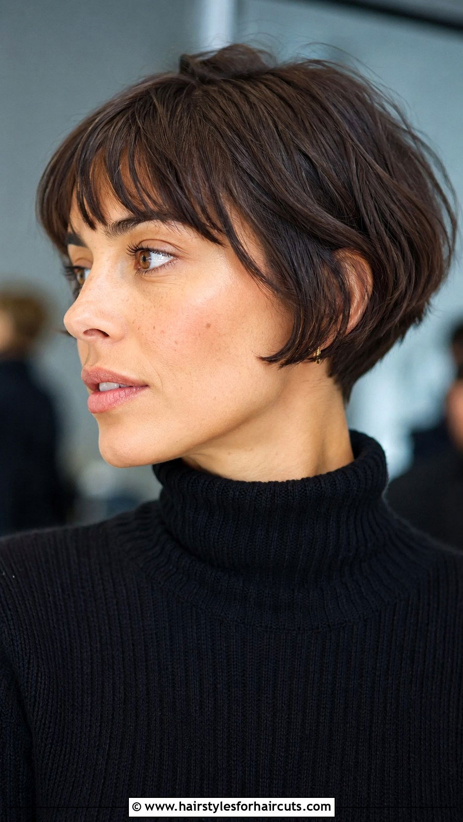 Micro Bob - 25 low maintenance short haircuts for thin hair - 25 low maintenance short haircuts for thin hair