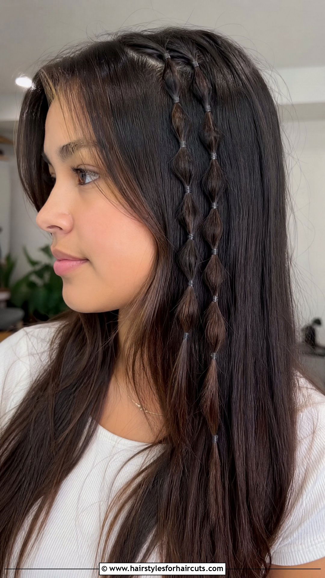 Micro Rubber Band Accent Braids - 25 hairstyles with rubber bands for long hair - 25 hairstyles with rubber bands for long hair