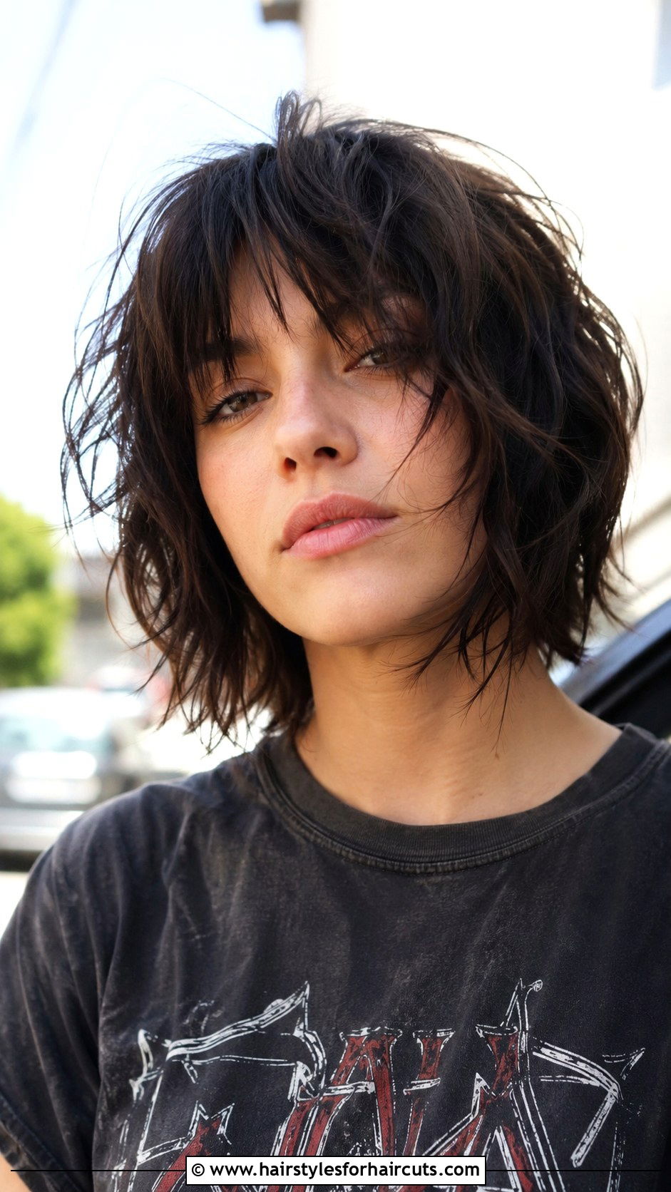 Mid Length Shag - 25 haircuts for oval face straight hair - 25 haircuts for oval face straight hair