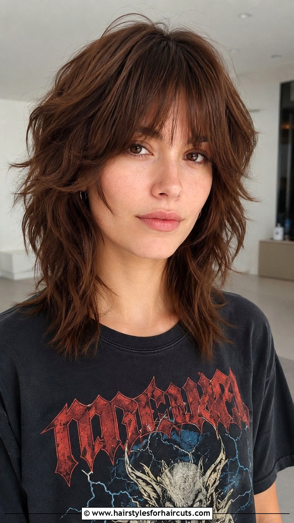 Mid Length Wolf Haircut - 25 haircuts for thick hair round face - 25 haircuts for thick hair round face