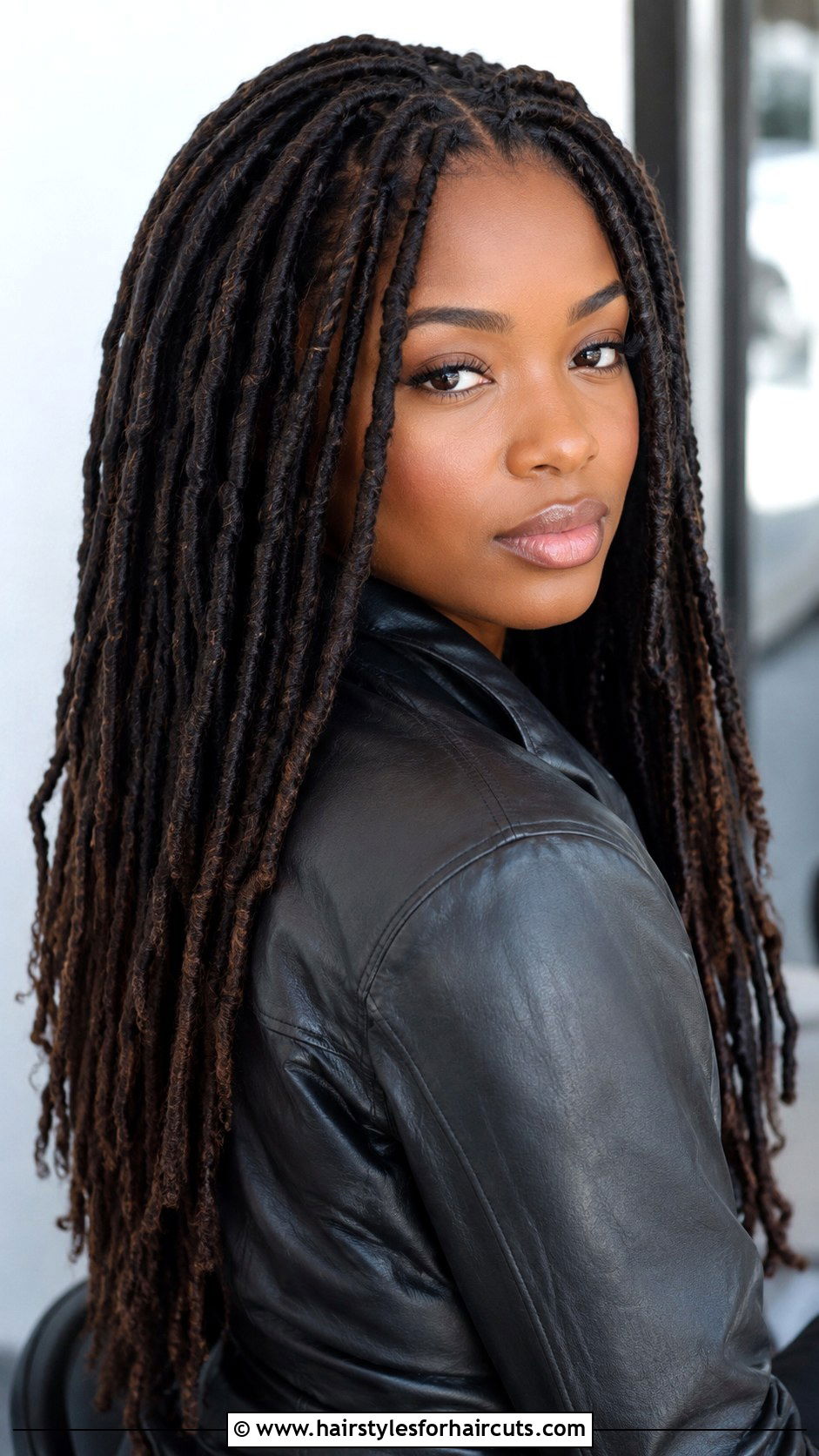 Middle Part Faux Locs - 25 middle part hairstyles for black hair - 25 middle part hairstyles for black hair