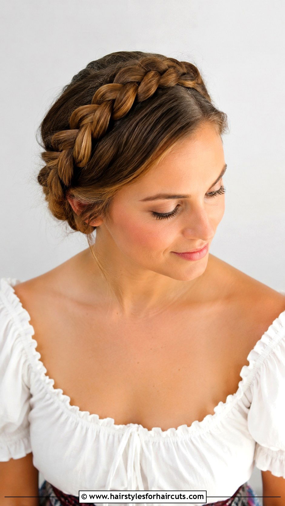 Milkmaid Braid For Medium Hair - 25 beginner easy hairstyles for medium hair - 25 beginner easy hairstyles for medium hair