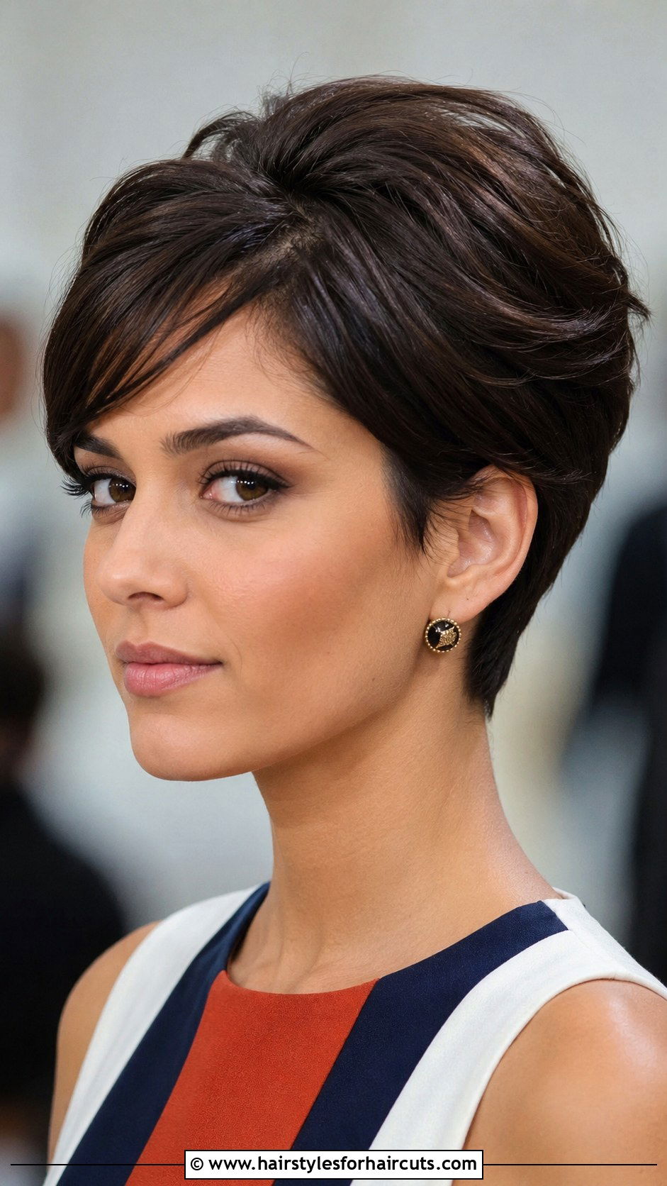 Mini Bouffant On Short Hair - 25 bridesmaid hairstyles for short hair - 25 bridesmaid hairstyles for short hair